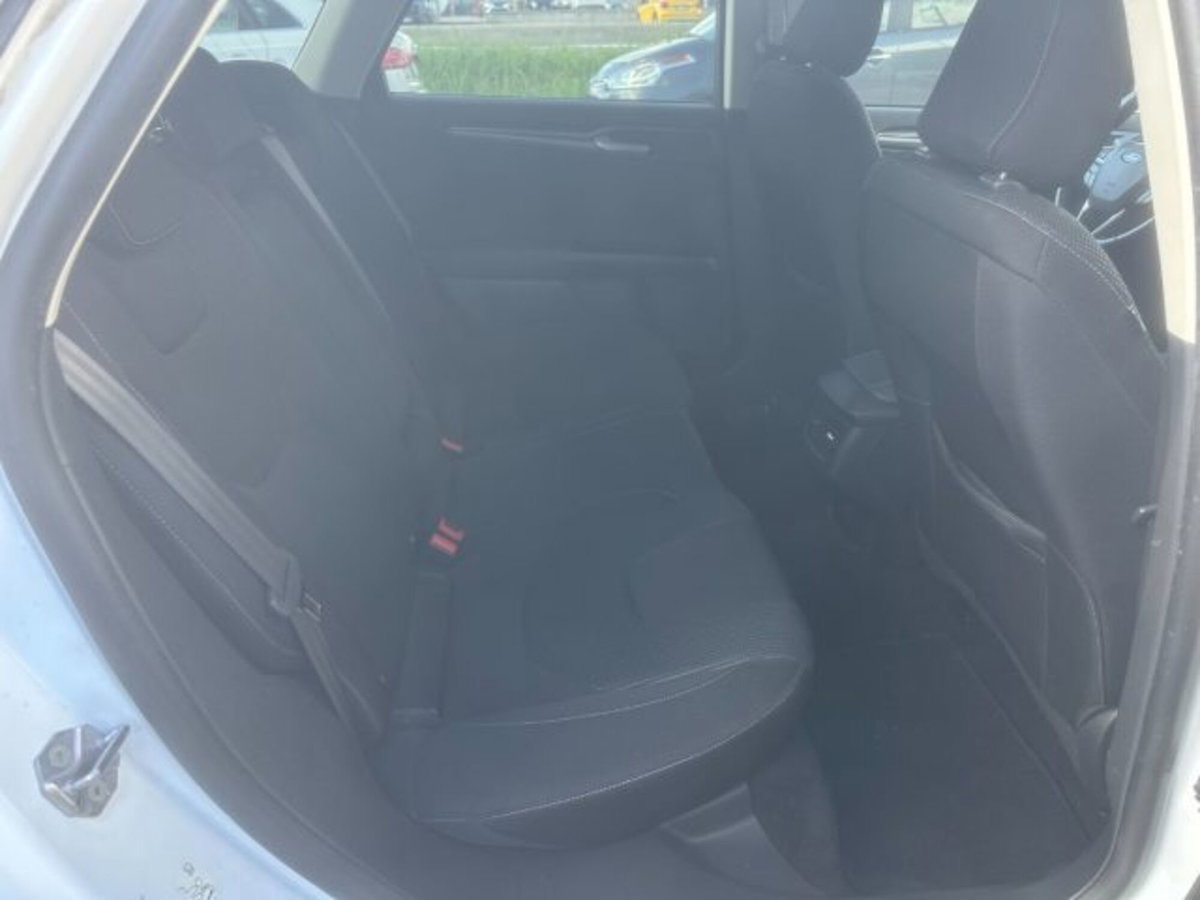 Ford Mondeo Station Wagon Full Hybrid 2.0 187 CV eCVT SW Titanium Business (10)