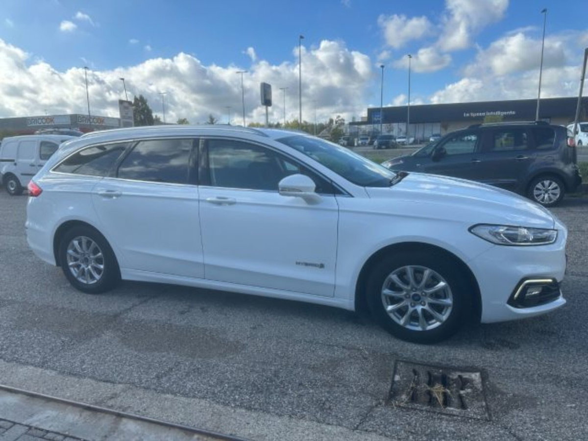 Ford Mondeo Station Wagon Full Hybrid 2.0 187 CV eCVT SW Titanium Business (5)