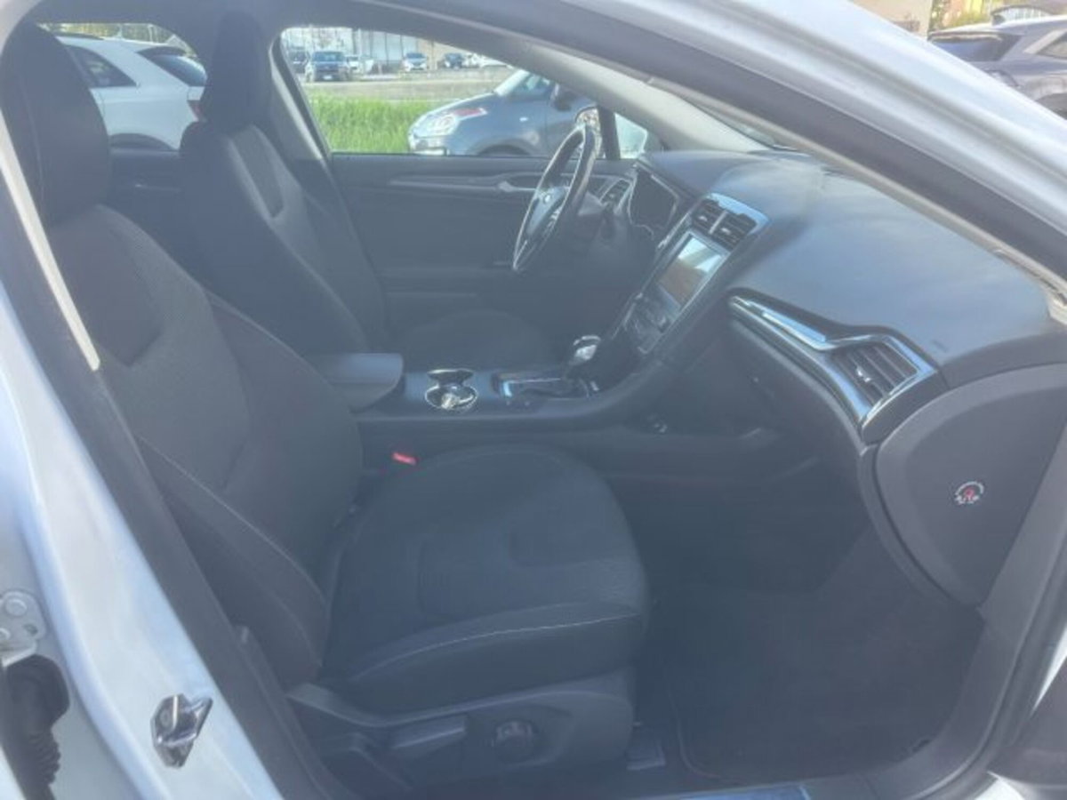 Ford Mondeo Station Wagon Full Hybrid 2.0 187 CV eCVT SW Titanium Business (9)