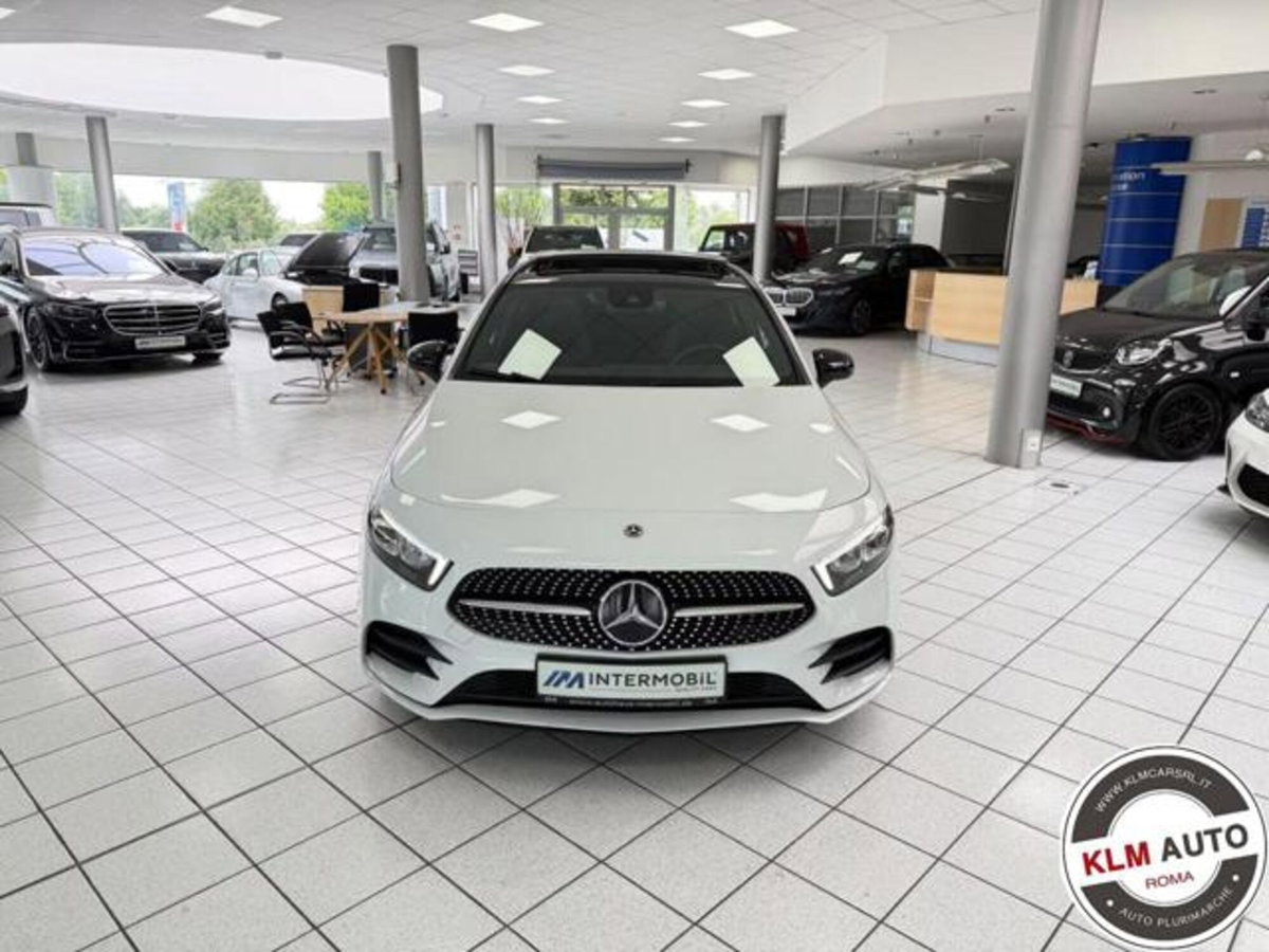 Mercedes-Benz Classe A Sedan 200 Automatic 4p. Premium (2)