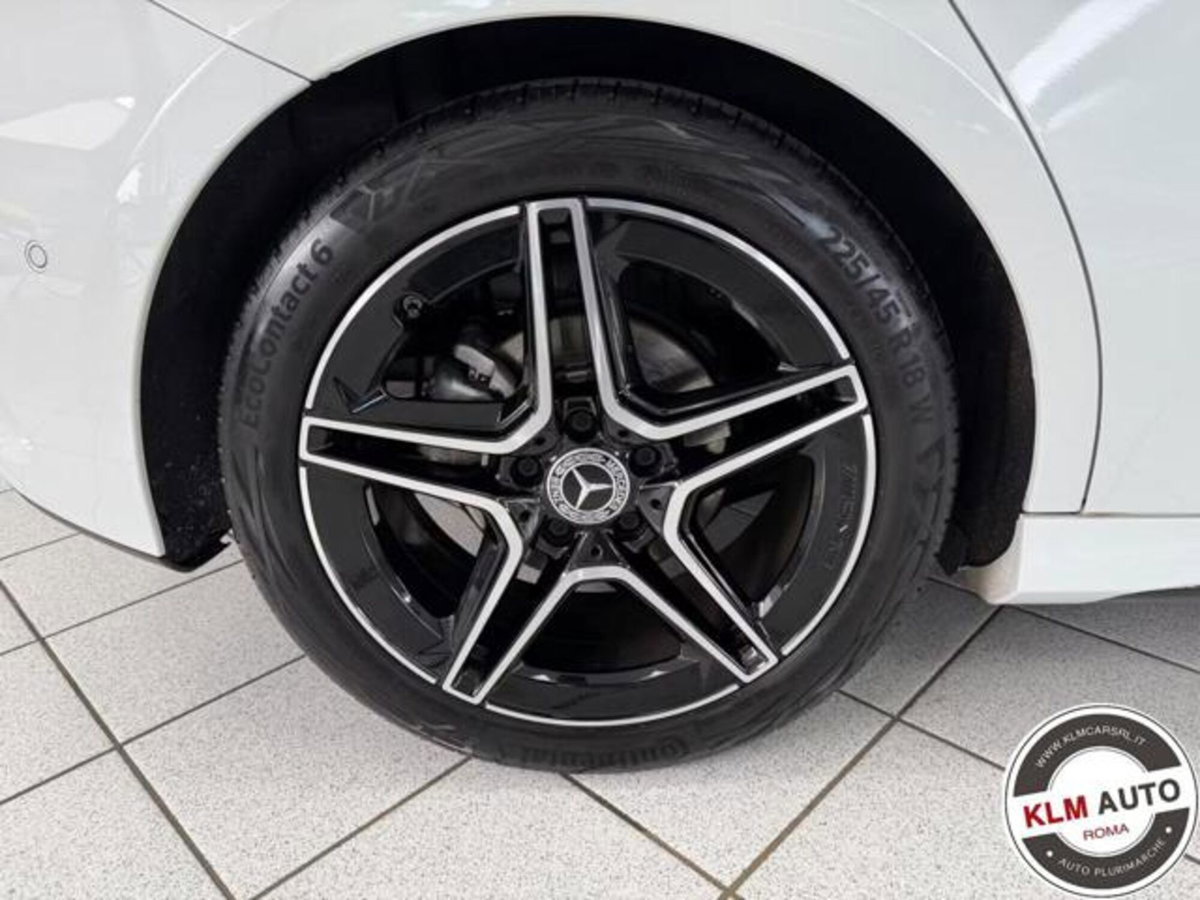 Mercedes-Benz Classe A Sedan 200 Automatic 4p. Premium (9)