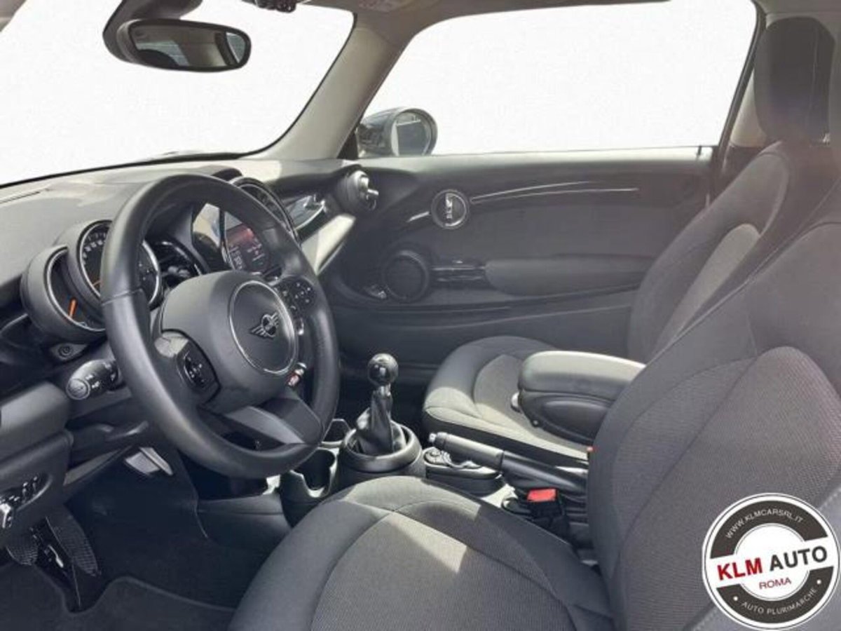 MINI Mini 1.5 Cooper Essential (3)