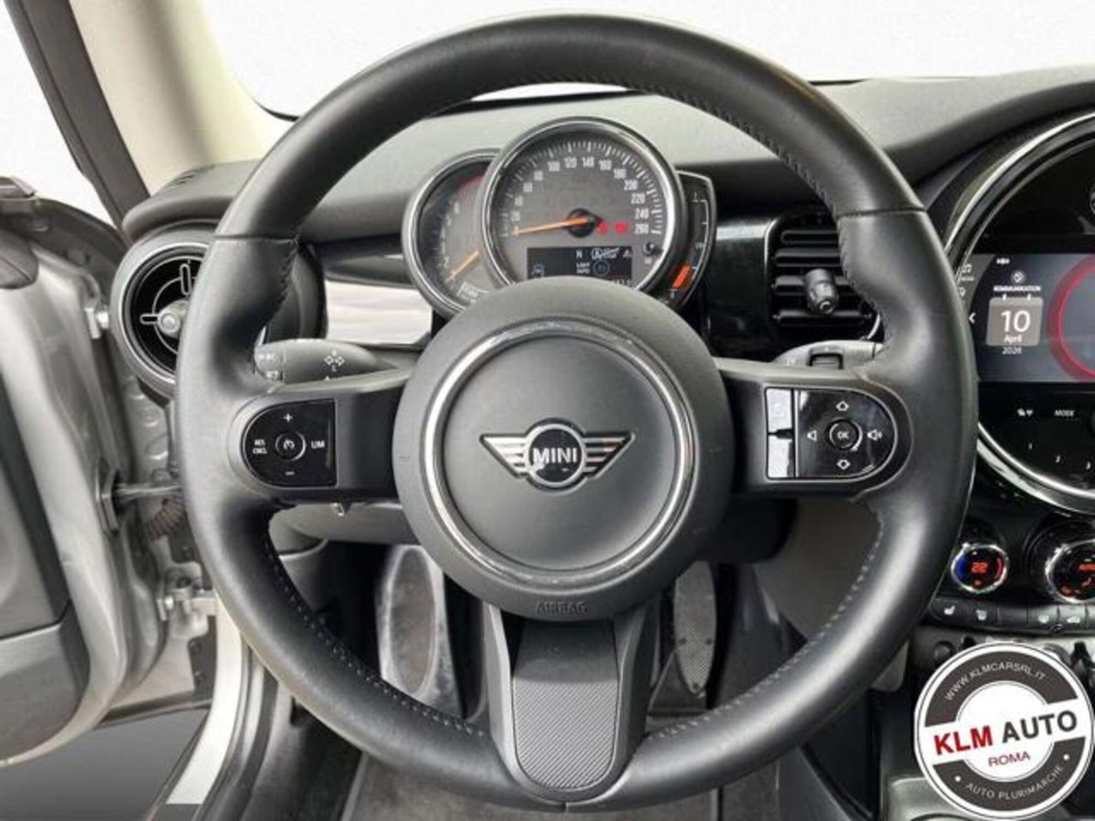 MINI Mini 1.5 Cooper Essential (4)