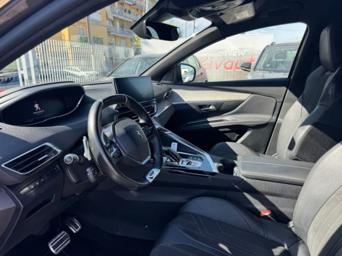 Peugeot 3008 BlueHDi 130 S&S EAT8 GT Pack (17)
