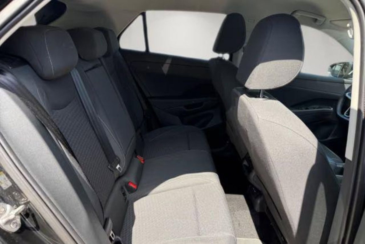 Volkswagen T-Roc 1.5 etsi Life 115cv dsg (9)