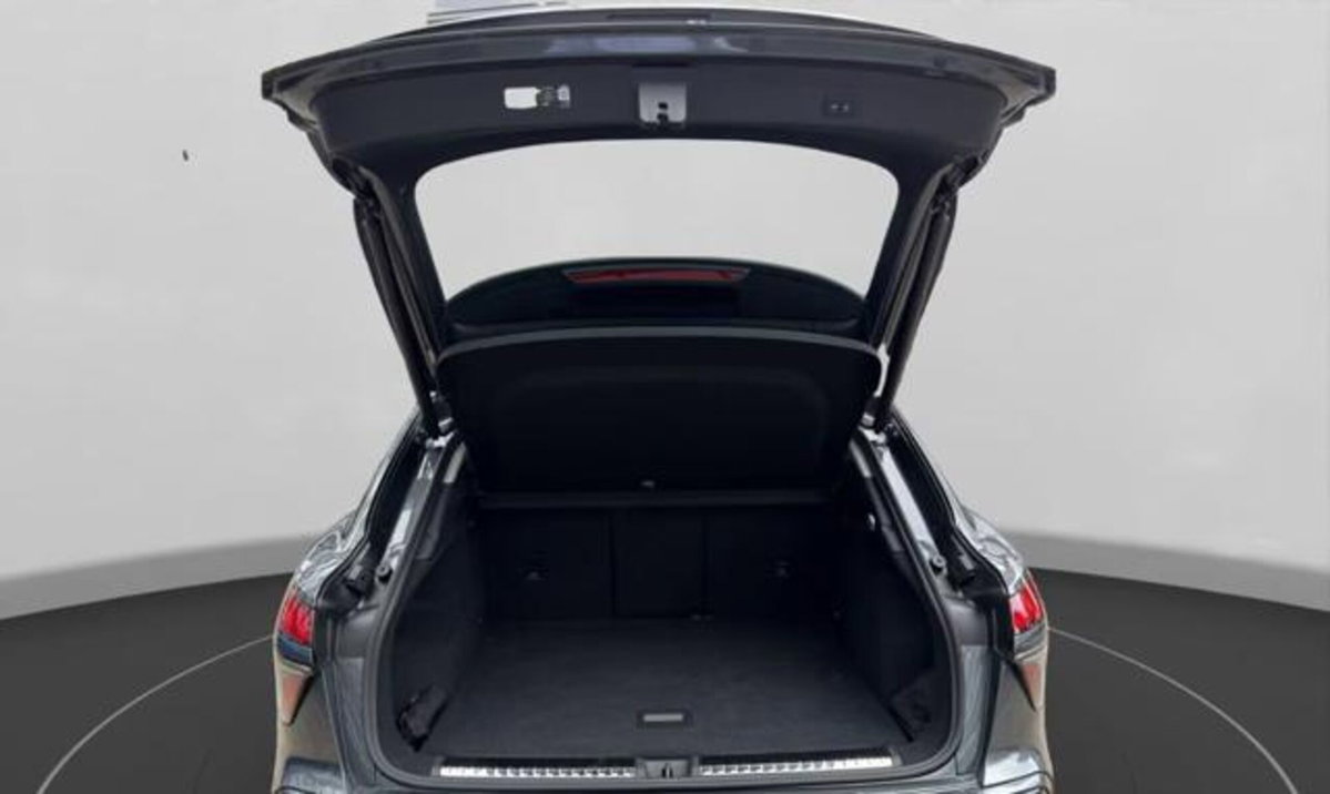 Audi Q3 Sportback 35 TDI S line edition (13)