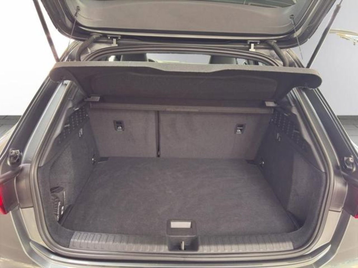 Audi A3 Sportback 35 TDI S line edition (18)