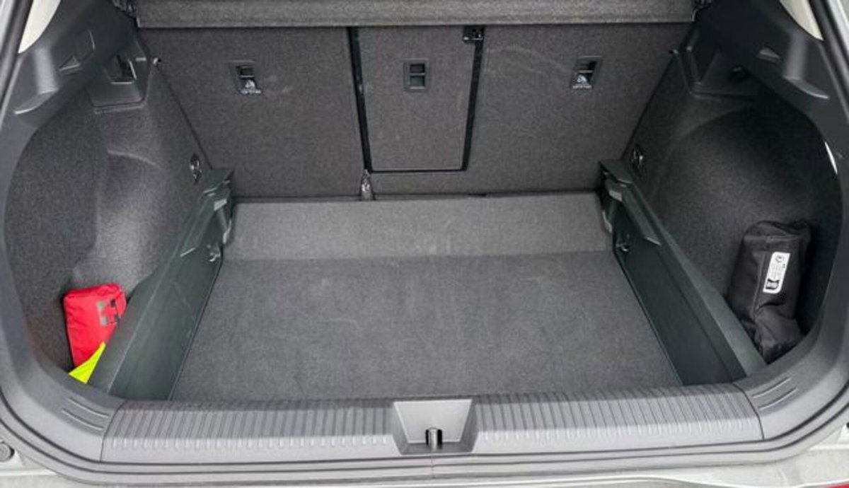 Volkswagen T-Roc 1.5 etsi Life 115cv dsg (15)