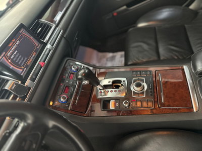 Audi A8 4.2 V8 TDI F.AP. quattro tiptronic (11)