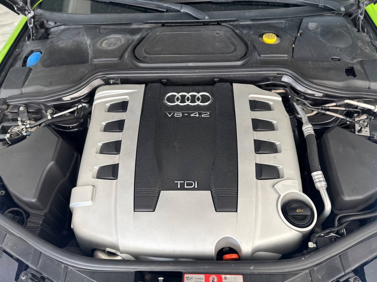 Audi A8 4.2 V8 TDI F.AP. quattro tiptronic (15)
