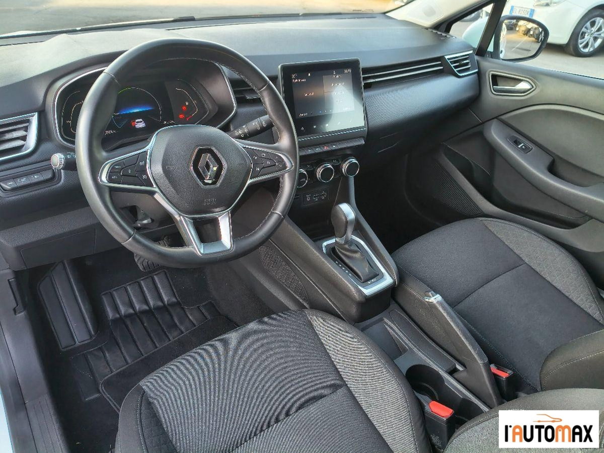 Renault Clio TCe 90 CV 5 porte Zen (4)