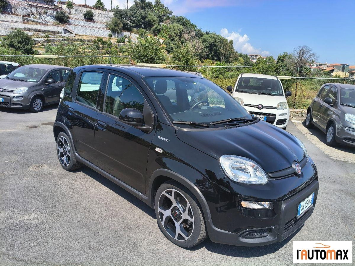 Fiat Panda 1.0 FireFly S&S Hybrid City Cross (2)