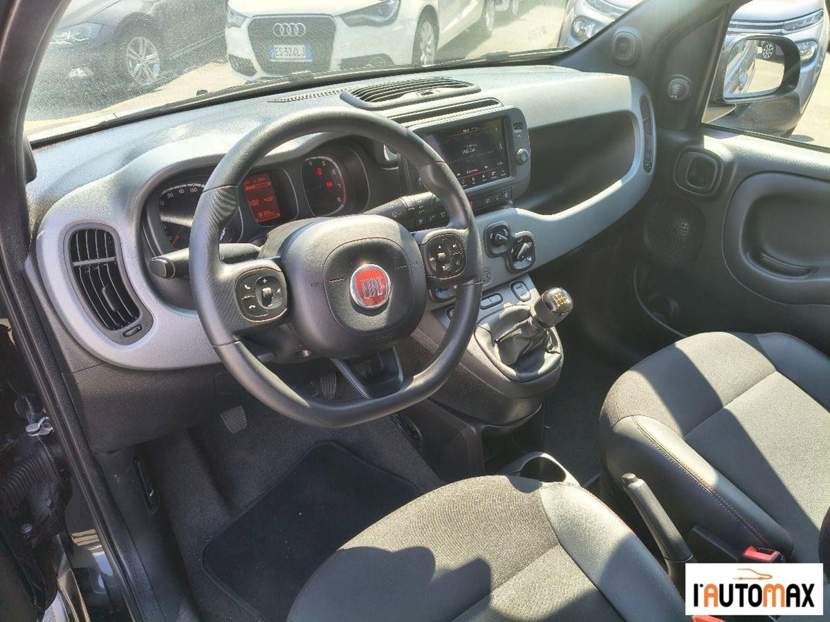 Fiat Panda 1.0 FireFly S&S Hybrid City Cross (4)