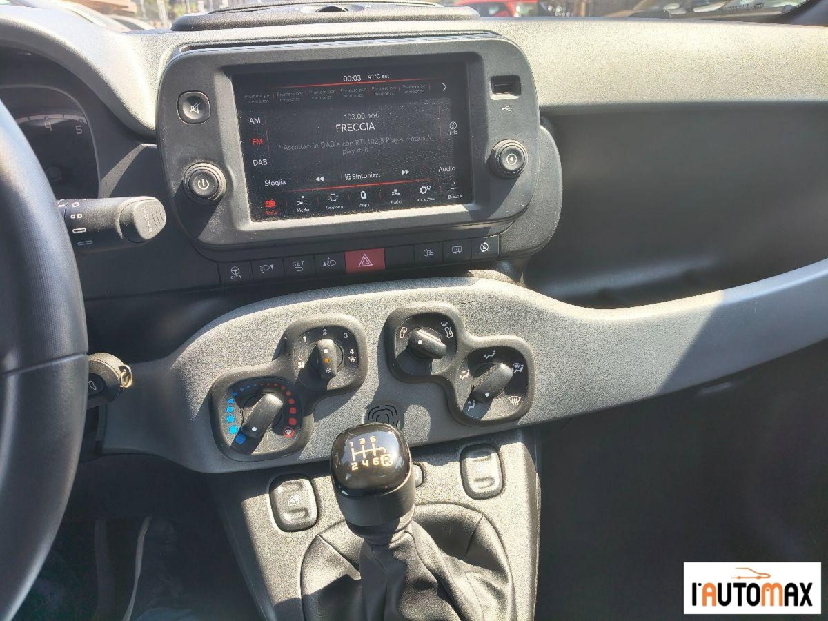 Fiat Panda 1.0 FireFly S&S Hybrid City Cross (5)