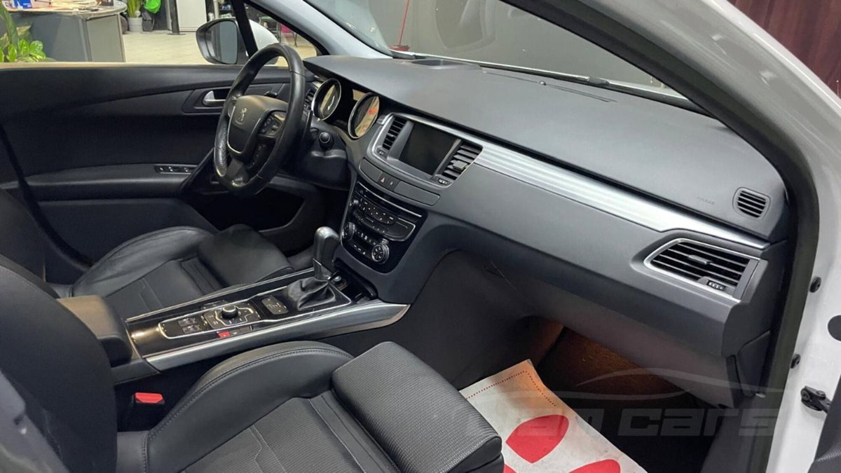 Peugeot 508 SW 2.2 HDi 204CV aut. Ciel GT (12)