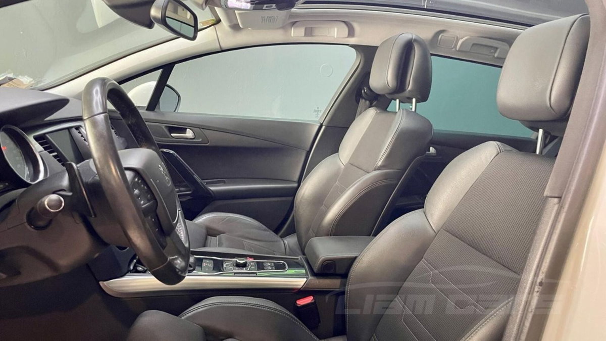 Peugeot 508 SW 2.2 HDi 204CV aut. Ciel GT (8)
