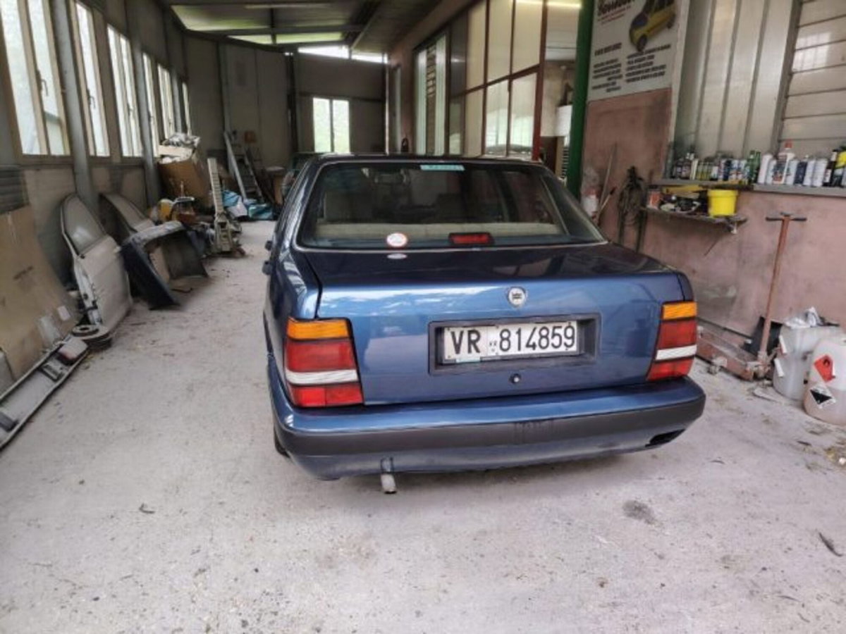 Lancia Thema i.e. (2)