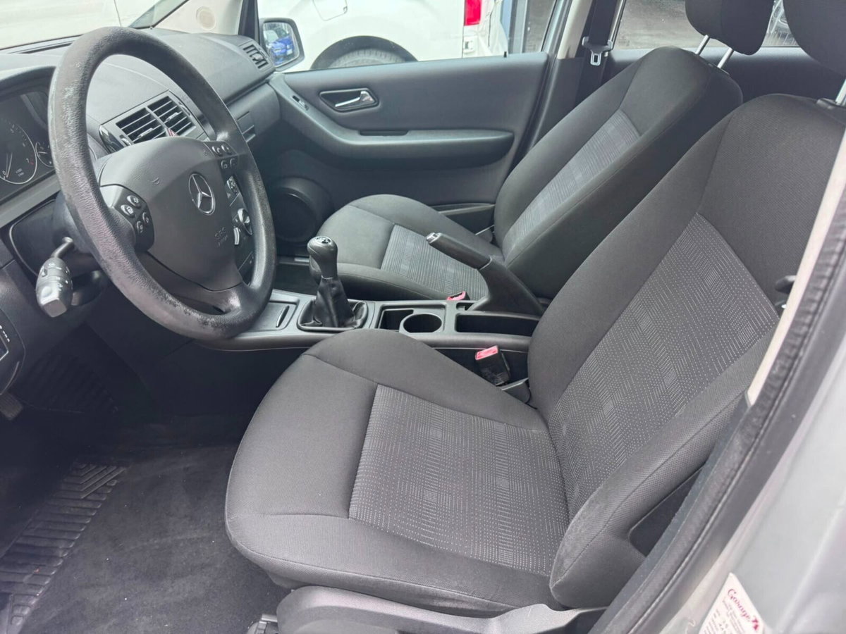 Mercedes-Benz Classe A 160 Elegance (7)