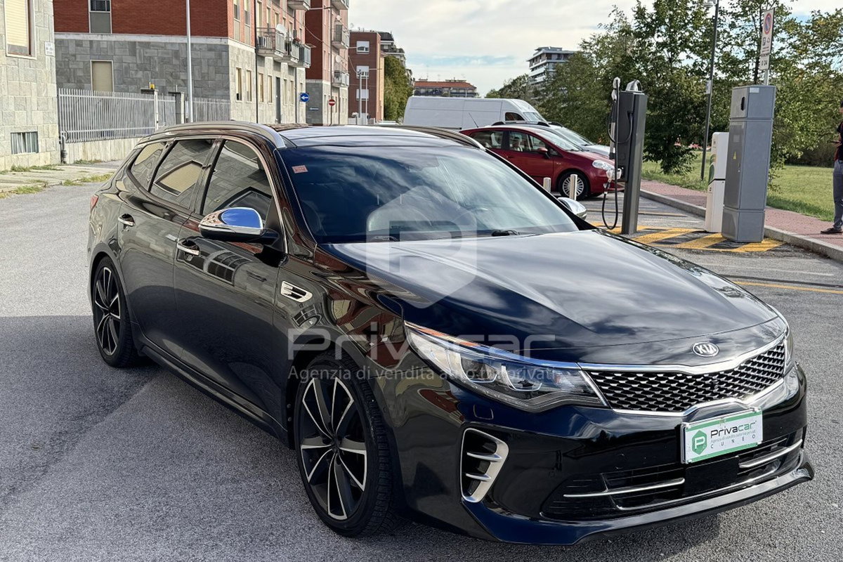 Kia Optima Sport Wagon 2.0 T-GDi AT6 Sportswagon GT (3)