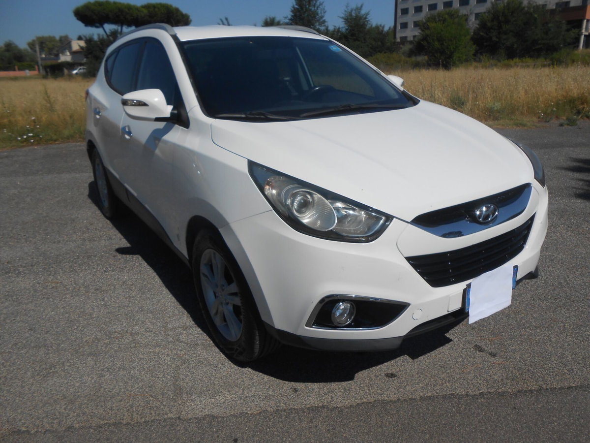 Hyundai ix35 2.0 CRDi 2WD Comfort (2)