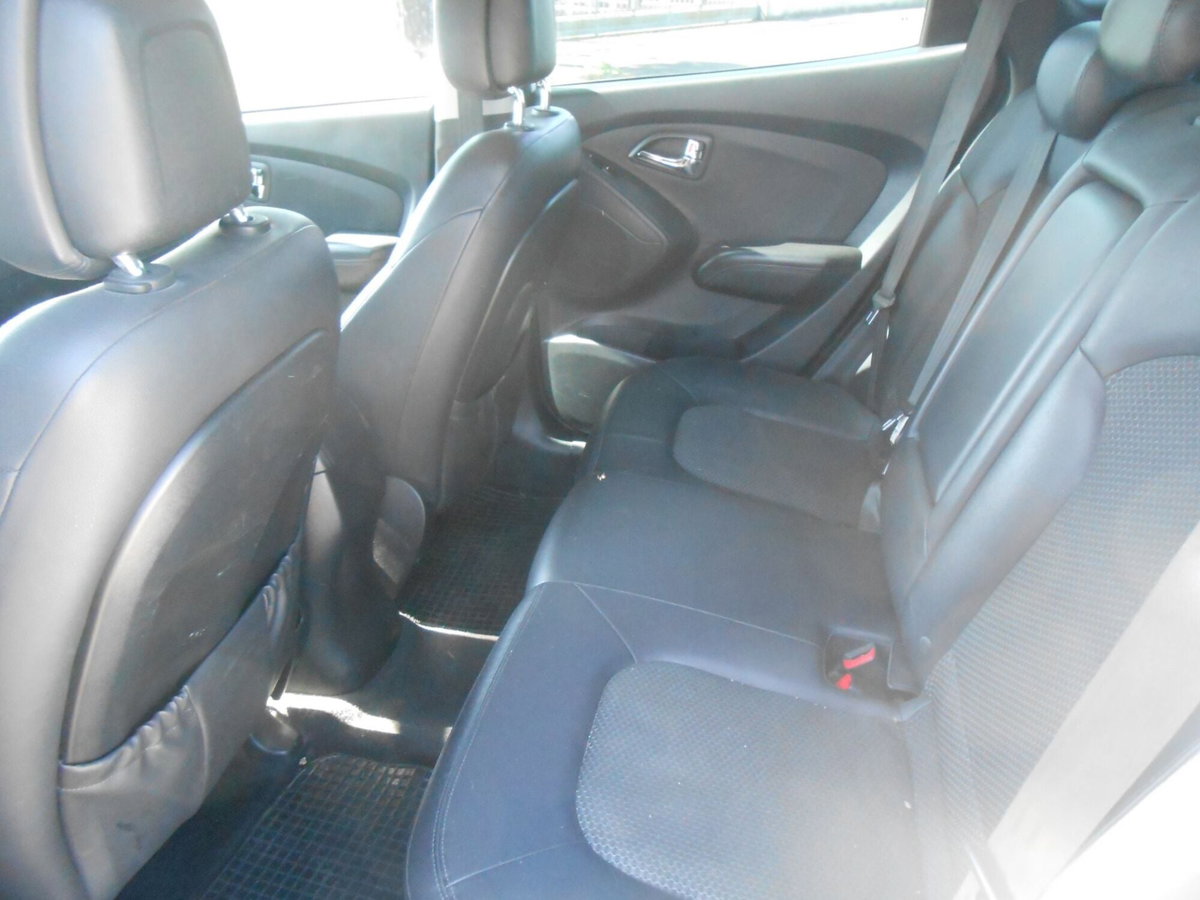 Hyundai ix35 2.0 CRDi 2WD Comfort (8)
