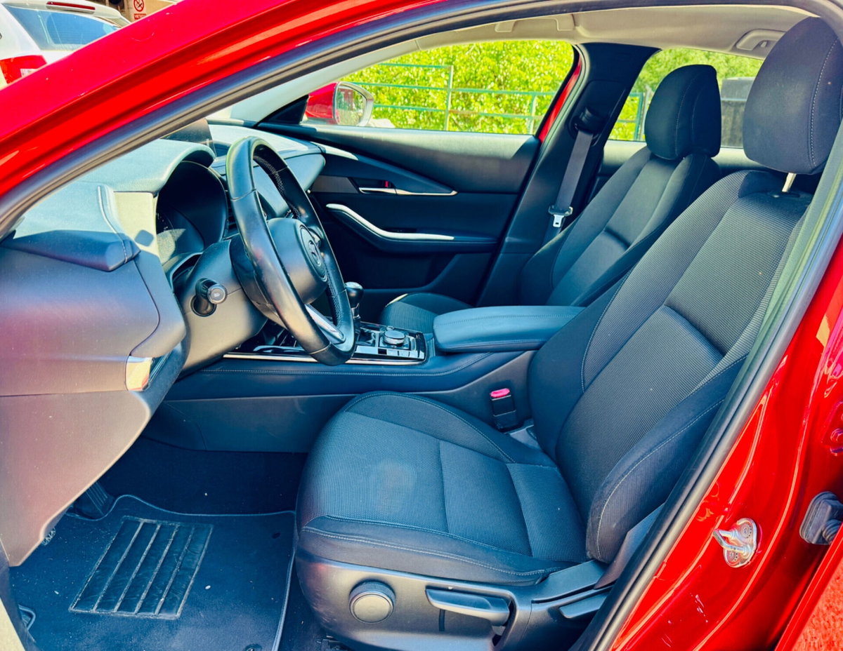 Mazda CX-30 Skyactiv-X M Hybrid 2WD Executive (9)