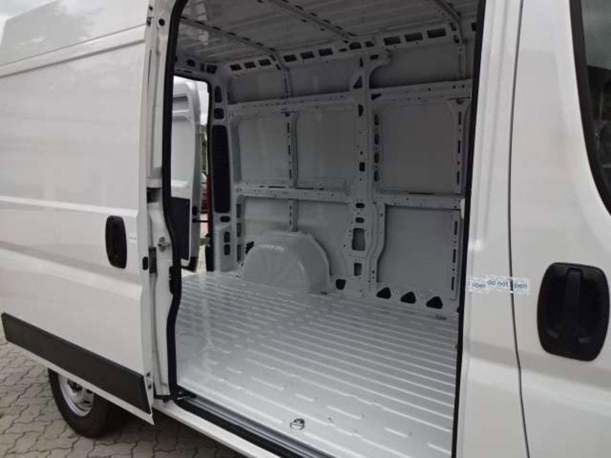Peugeot Boxer Furgone 33 L2H2 2.2 diesel 140cv S&S (17)
