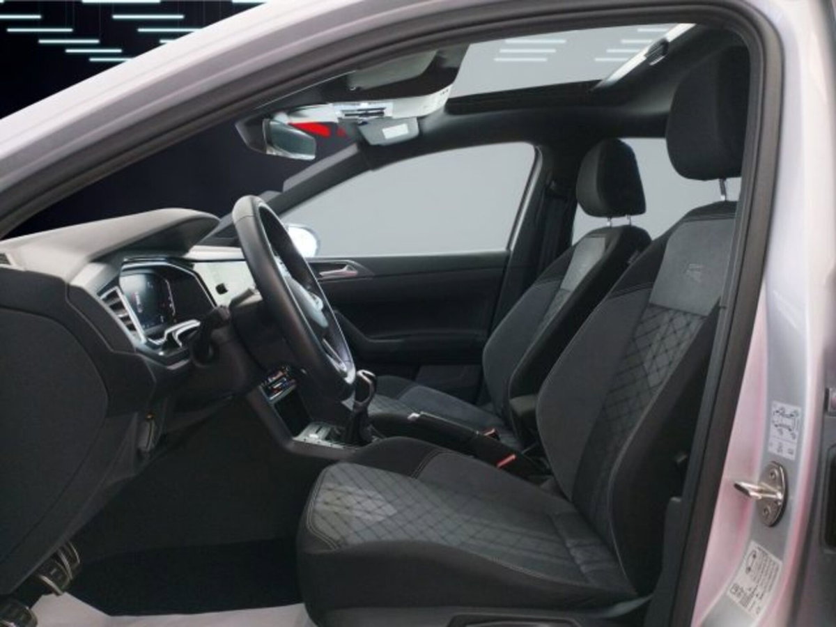 Volkswagen Taigo 1.0 tsi R-Line 115cv (15)