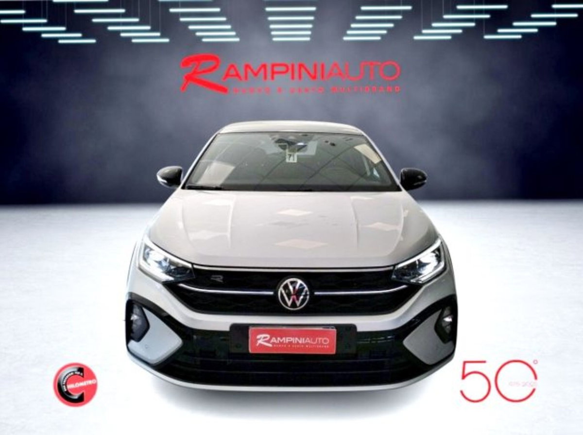 Volkswagen Taigo 1.0 tsi R-Line 115cv (3)