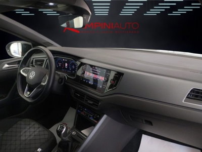 Volkswagen Taigo 1.0 tsi R-Line 115cv (18)