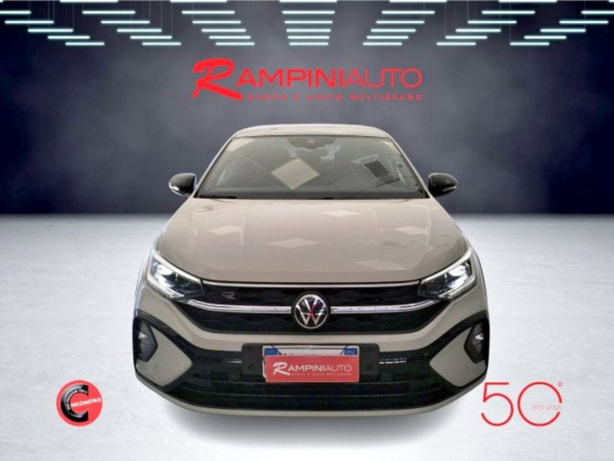 Volkswagen Taigo 1.0 tsi R-Line 115cv (3)