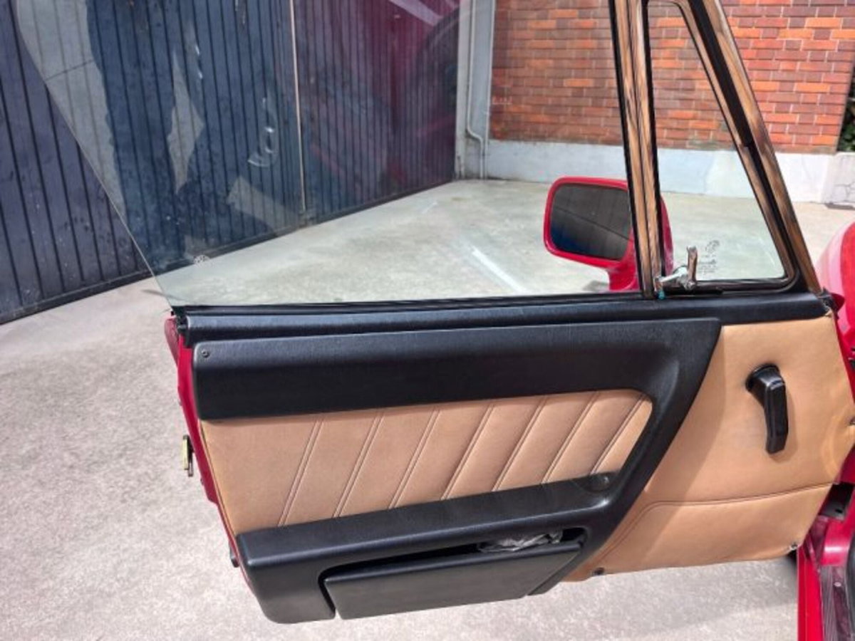Alfa Romeo Spider 2.0i (4)