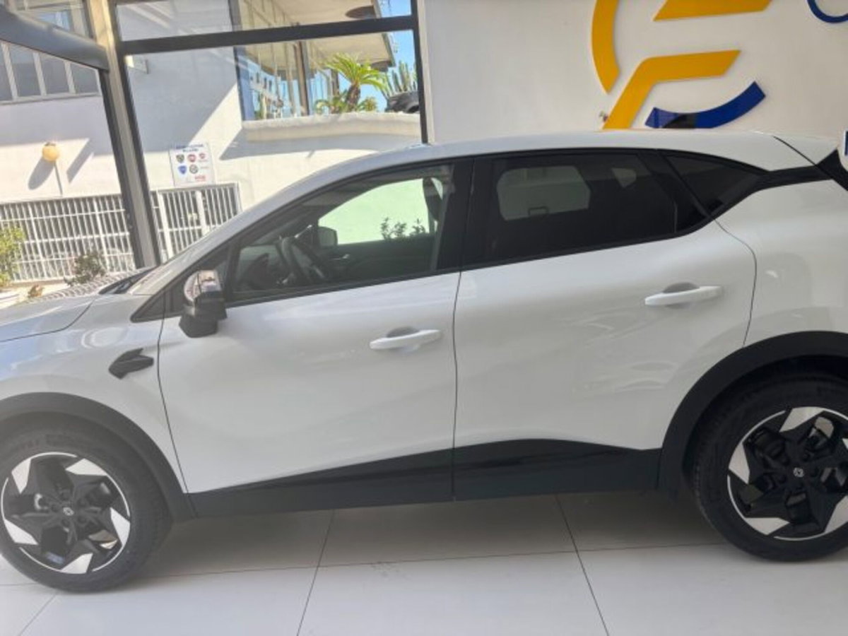 Renault Captur 1.2 eco-g Techno 120cv (17)