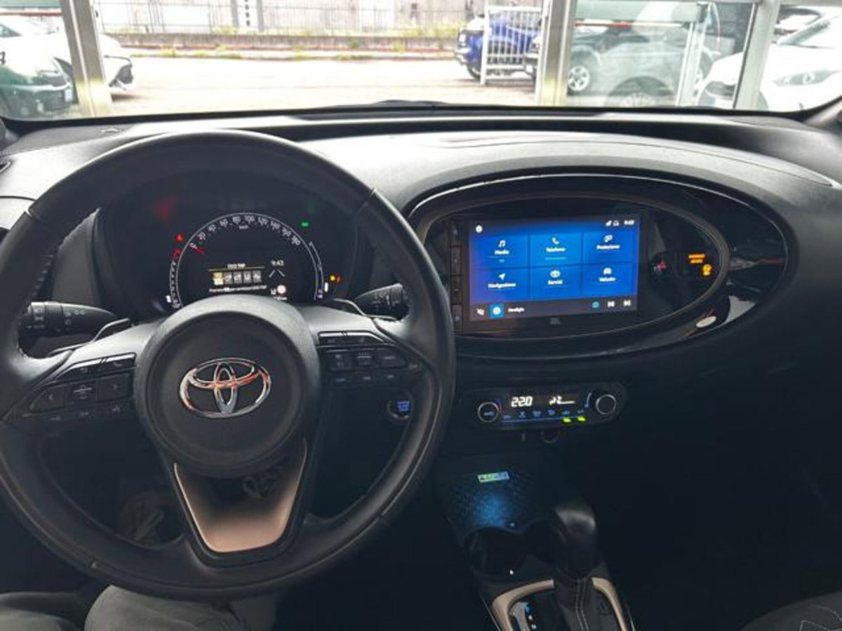 Toyota Aygo X 1.0 VVT-i 72 CV 5 porte Limited Air S-CVT (10)