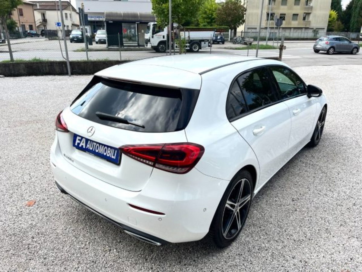 Mercedes-Benz Classe A Sedan 200 d Automatic 4Matic 4p. Sport (13)