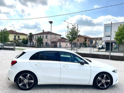 Mercedes-Benz Classe A Sedan 200 d Automatic 4Matic 4p. Sport (14)