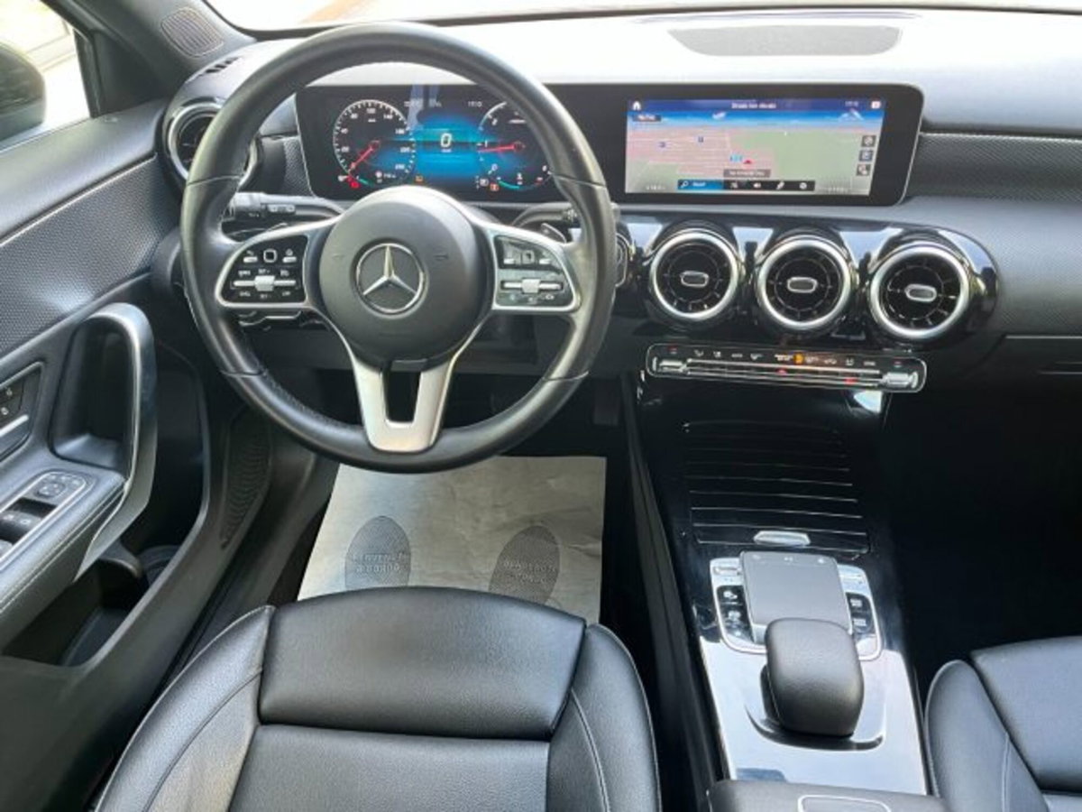 Mercedes-Benz Classe A Sedan 200 d Automatic 4Matic 4p. Sport (7)