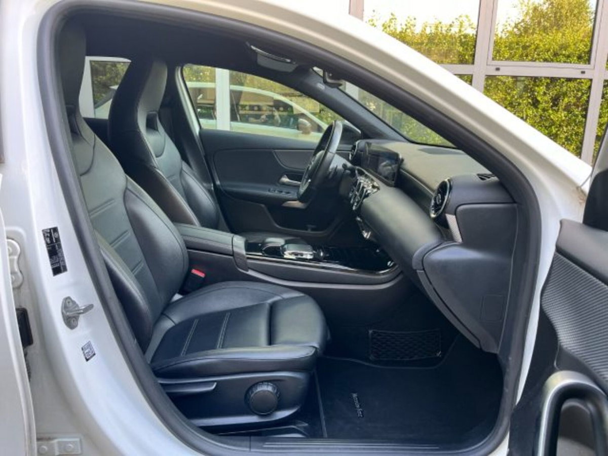 Mercedes-Benz Classe A Sedan 200 d Automatic 4Matic 4p. Sport (8)