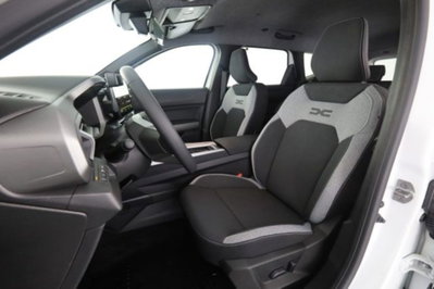 Dacia Bigster 1.8 hybrid Journey 155cv auto (10)