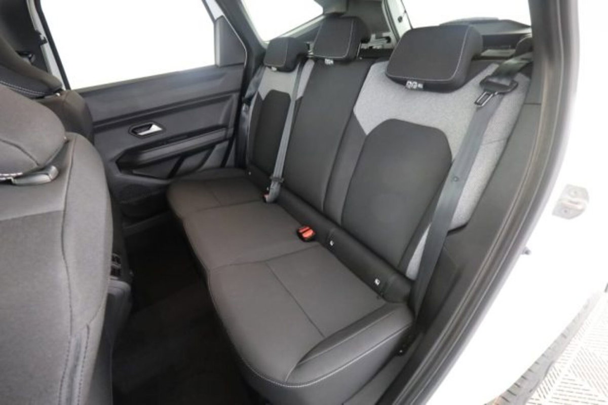 Dacia Bigster 1.8 hybrid Journey 155cv auto (11)