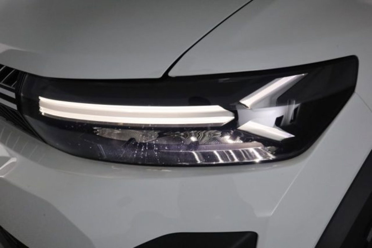Dacia Bigster 1.8 hybrid Journey 155cv auto (16)