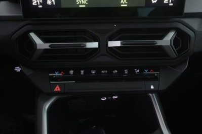 Dacia Bigster 1.8 hybrid Journey 155cv auto (20)