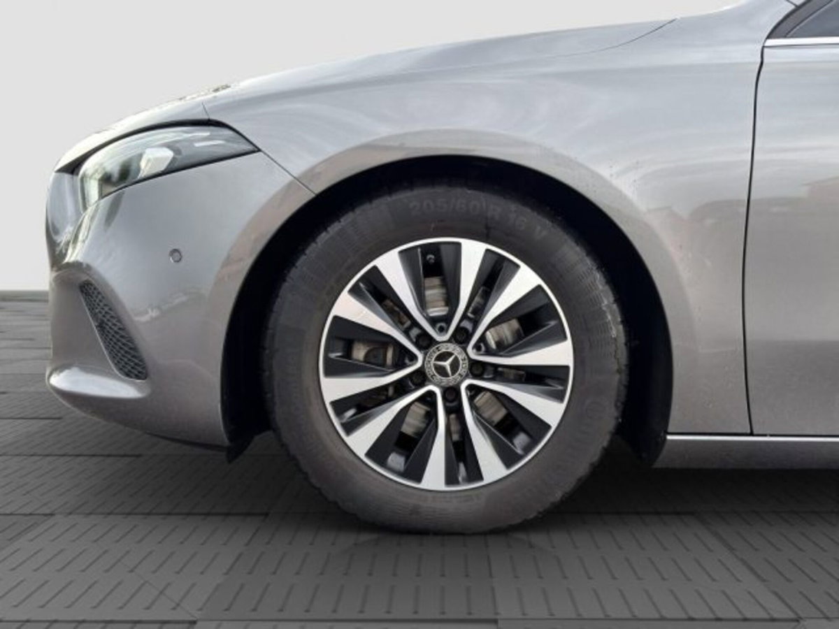 Mercedes-Benz Classe A 180 d Business Extra auto (16)