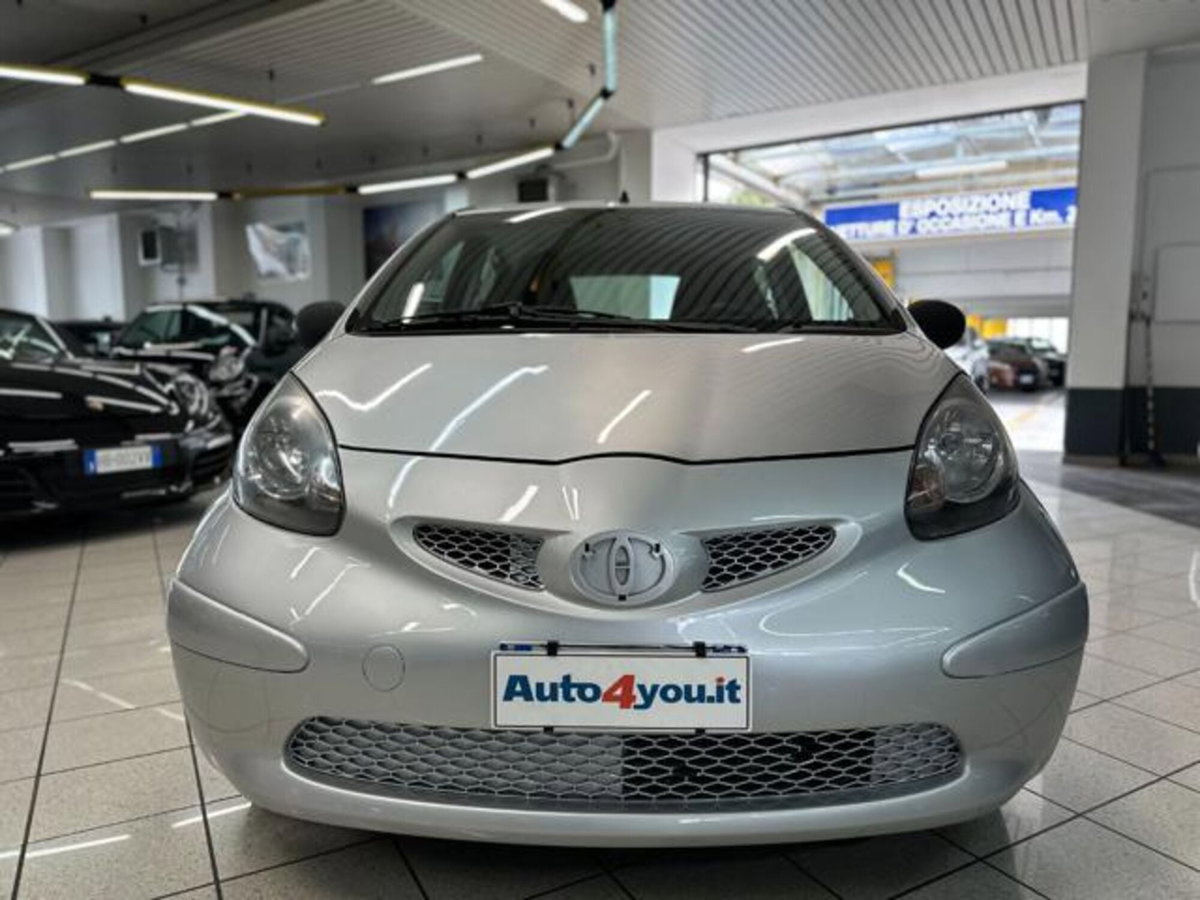 Toyota Aygo 1.0 12V VVT-i 5 porte Sol (16)