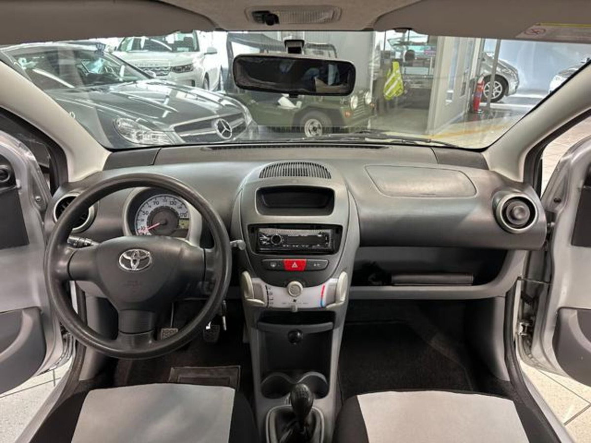 Toyota Aygo 1.0 12V VVT-i 5 porte Sol (8)