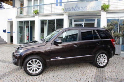 Suzuki Grand Vitara 1.9 DDiS 5 porte Evolution (2)