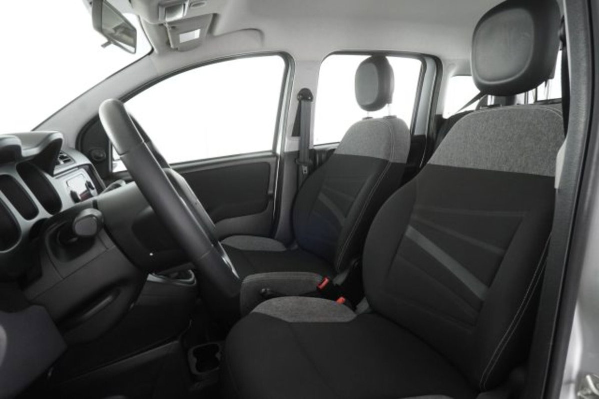 Fiat Panda 1.0 FireFly S&S Hybrid City Cross (10)