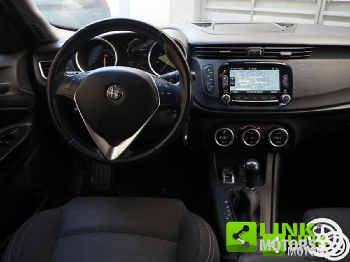 Alfa Romeo Giulietta 1.6 JTDm Business 120cv tct (10)