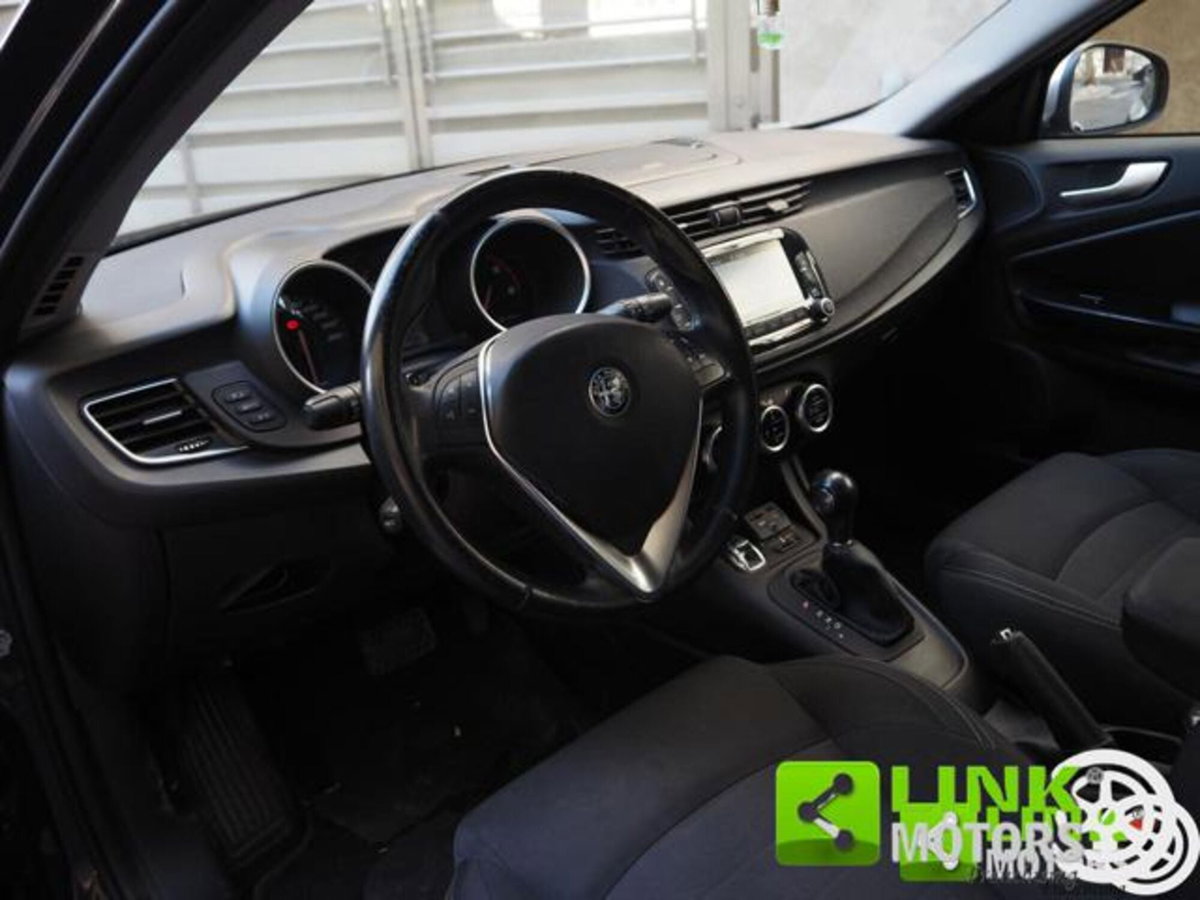 Alfa Romeo Giulietta 1.6 JTDm Business 120cv tct (4)