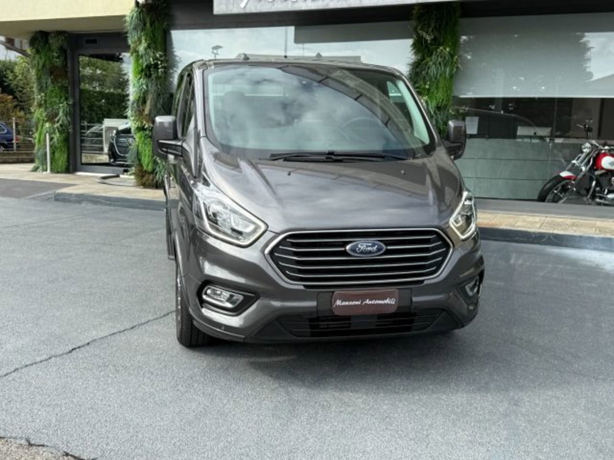 Ford Tourneo Custom 320 2.0 EcoBlue 170CV aut. PL Titanium (2)